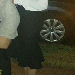 Womens black trumpet skirt size small